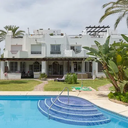 Holiday home Nueva Andalucia Beach House By Dahlia Group *